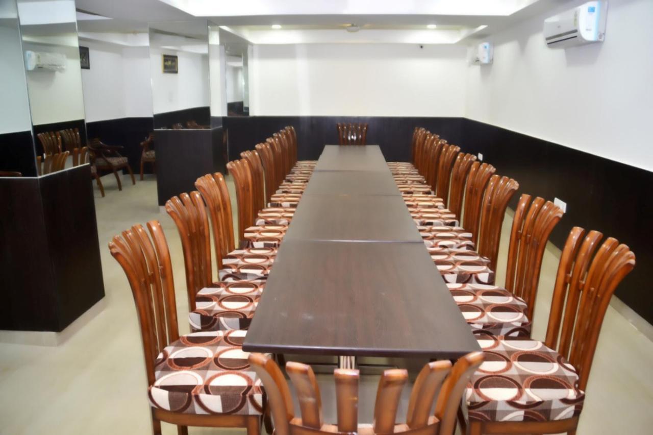 Hotel Radiance Gválijar Kültér fotó