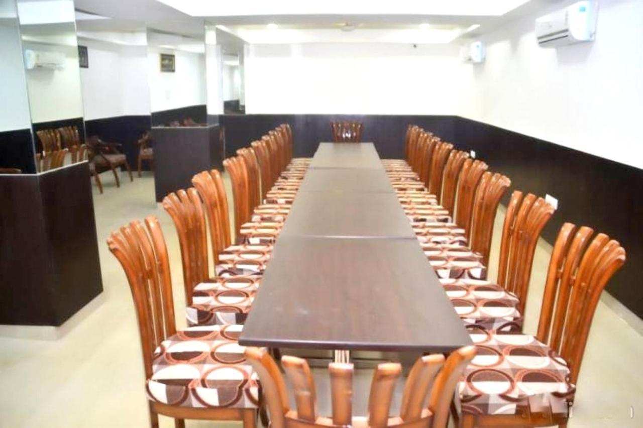 Hotel Radiance Gválijar Kültér fotó